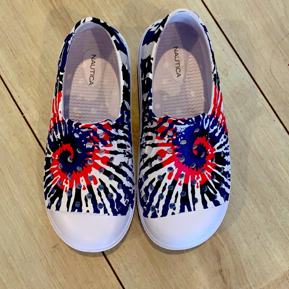 Nautica water shoes
